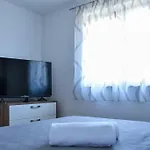 Lejlighed T&t Sea View Apartment, Balcony, Barbecue, Parking