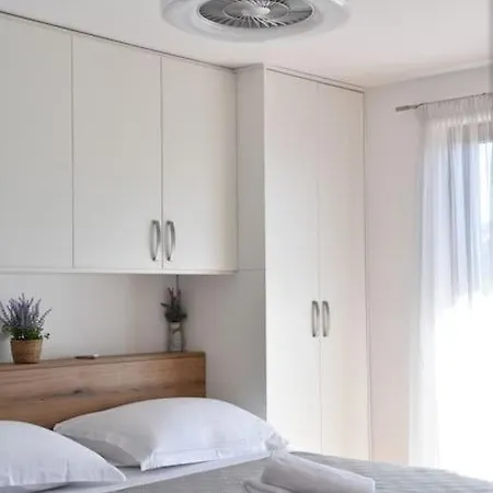 Appartamento T&t Sea View Apartment, Balcony, Barbecue, Parking Zara