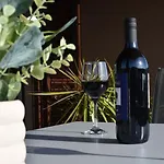 T&t Sea View Apartment, Balcony, Barbecue, Parking Апартаменти