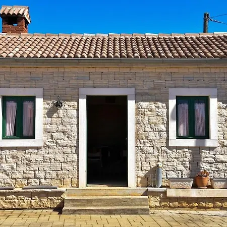 T&t Sea View Apartment, Balcony, Barbecue, Parking * Zadar