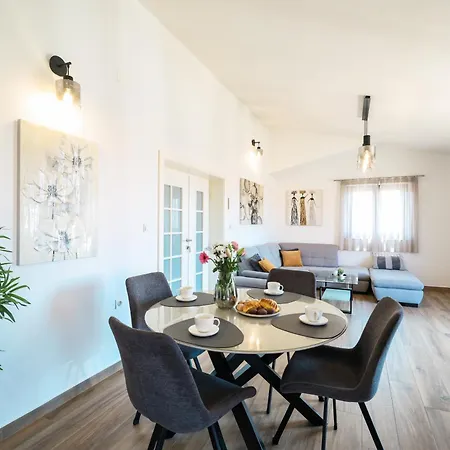 T&t Sea View Apartment, Balcony, Barbecue, Parking * Zadar