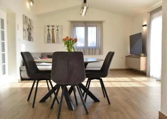 Appartement T&t Sea View Apartment, Balcony, Barbecue, Parking Zadar