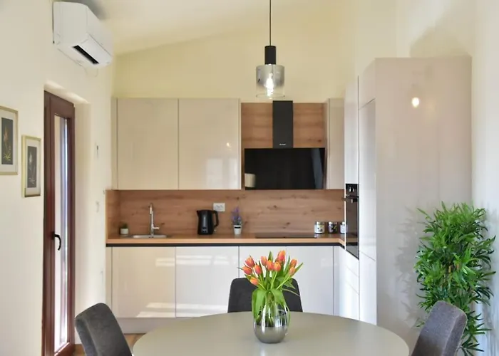 T&t Sea View Apartment, Balcony, Barbecue, Parking Appartement